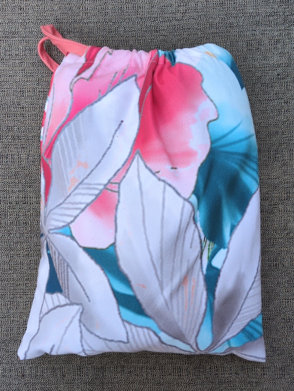 Johnny Was Pearce Wave Beach Towel And Bag - Picture 10 of 11